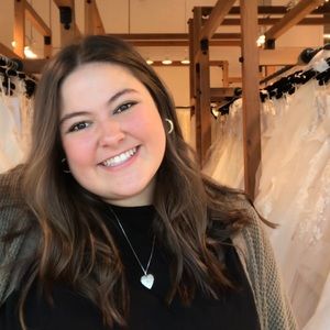 Meet your Posher, Alyssa